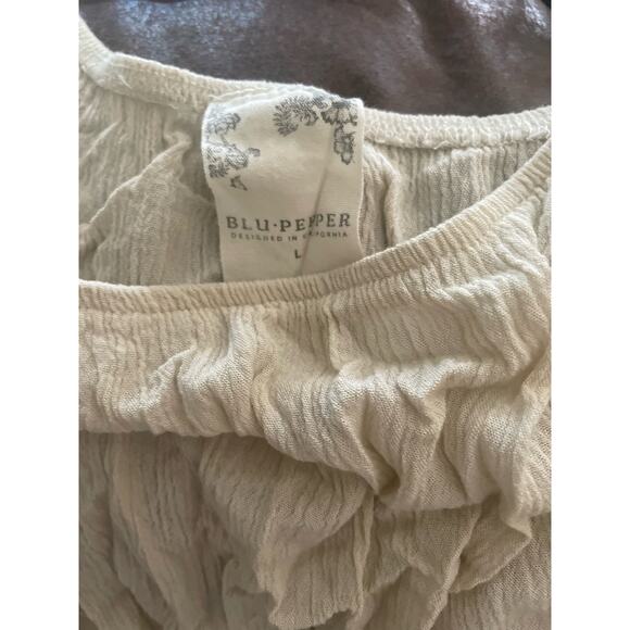 Blue Pepper Women's Top, Ivory Color, Size Large, B88, $35 - Picture 3 of 3